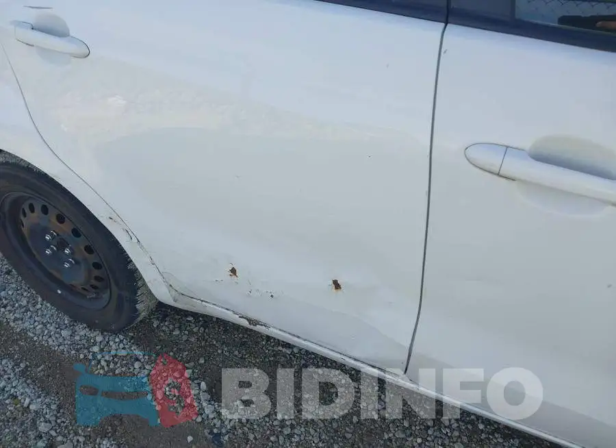 KNADM4A39G6553966 Photo# 6