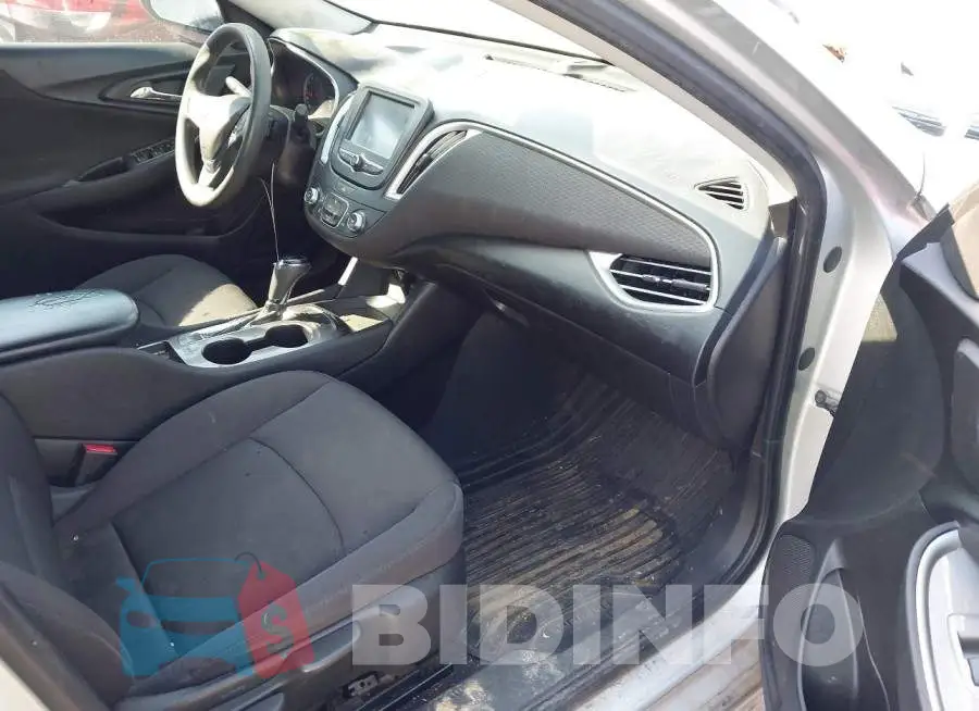 1G1ZB5ST9HF241711 Photo# 5