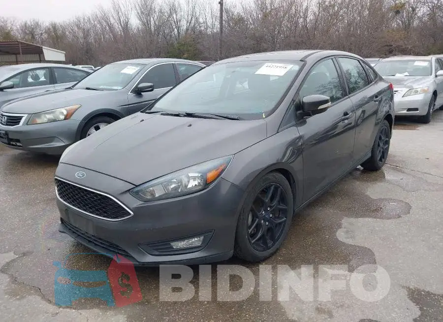1FADP3F23GL275187 Photo# 2