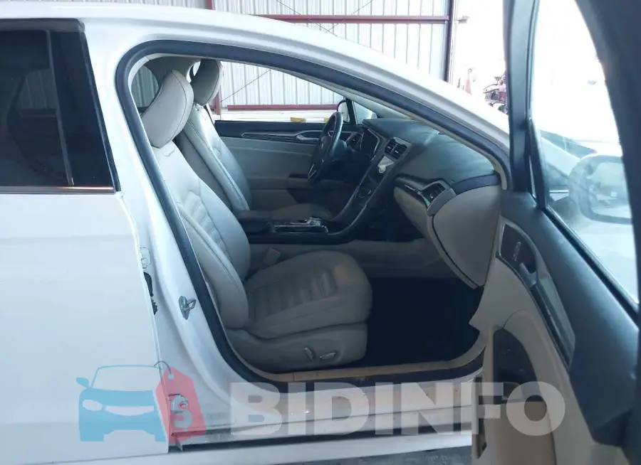 3FA6P0CD3LR196546 Photo# 5