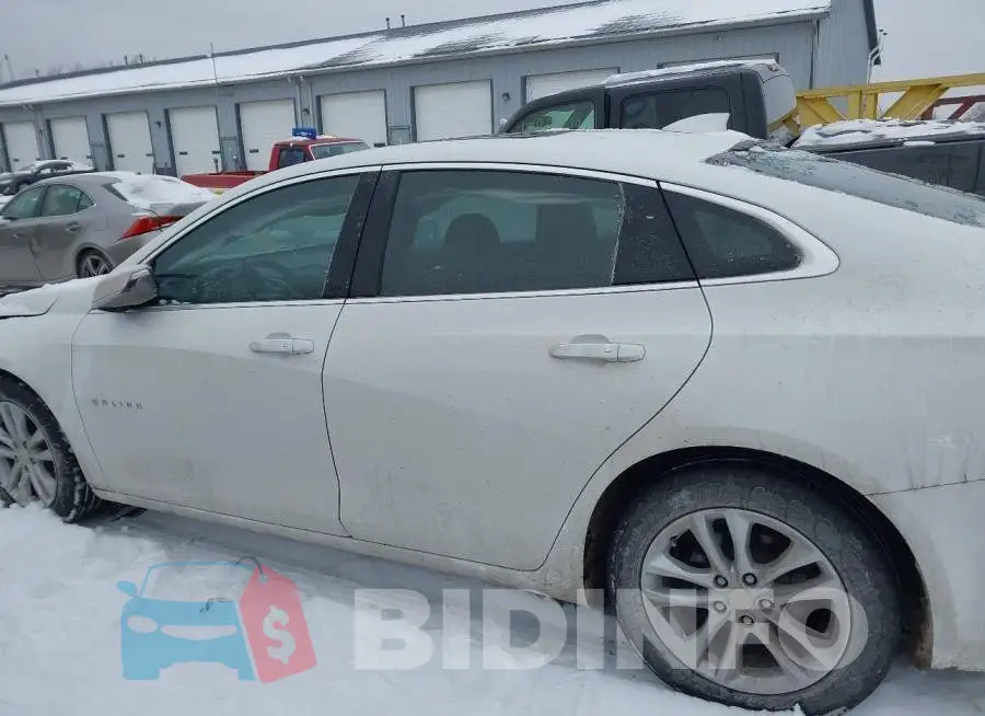 1G1ZD5ST2JF135701 Photo# 14