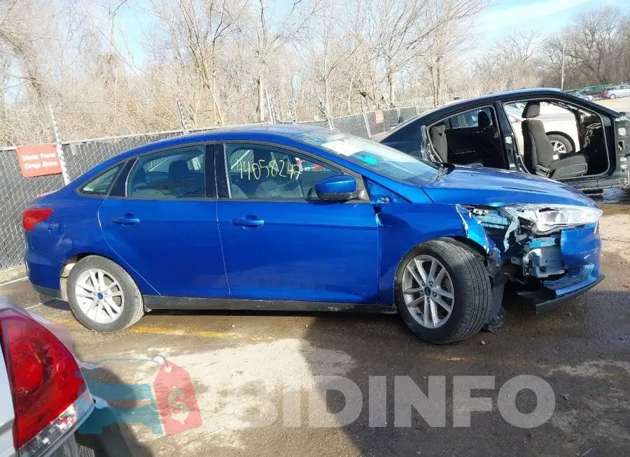 1FADP3F2XJL327874 Photo# 13