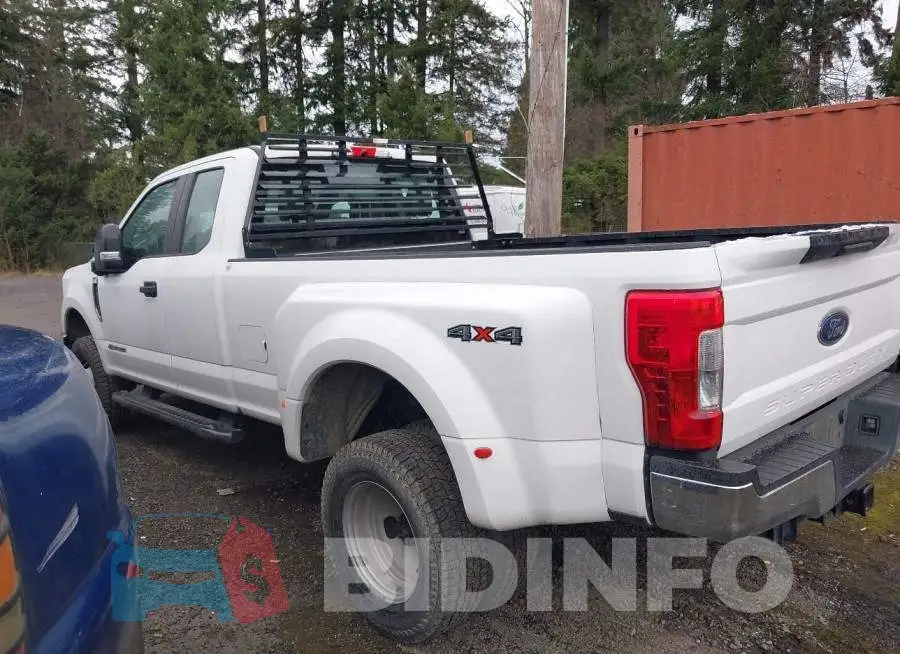 1FT8X3DT3KEF17285 Photo# 17