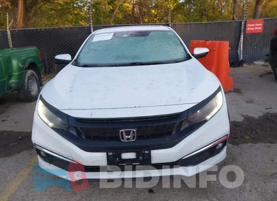 19XFC1F33LE215005 Photo# 12