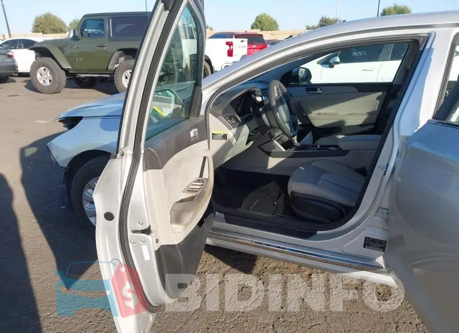 KMHE24L13GA013997 Photo# 5