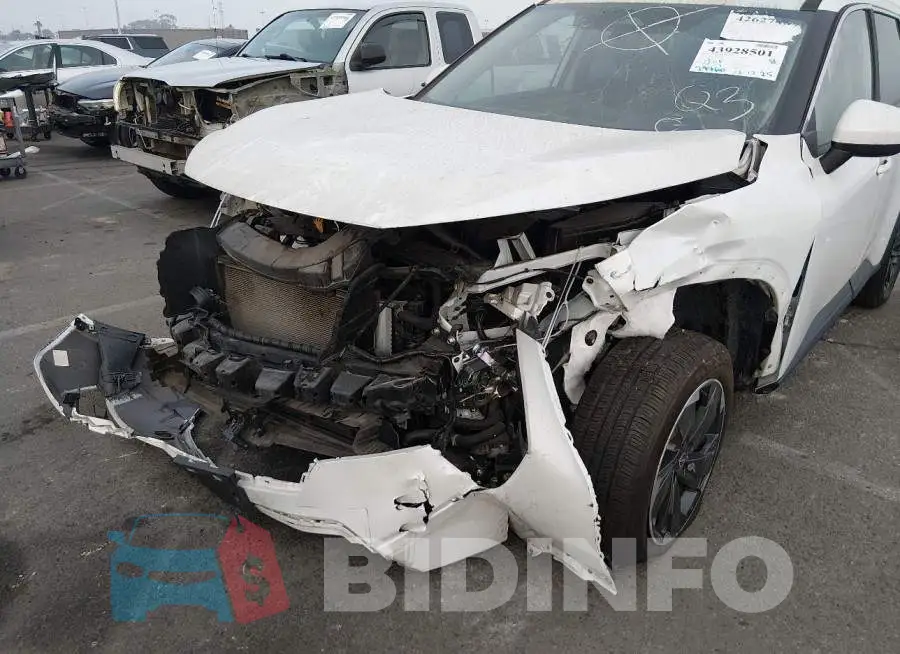 5N1BT3BA5RC672568 Photo# 6