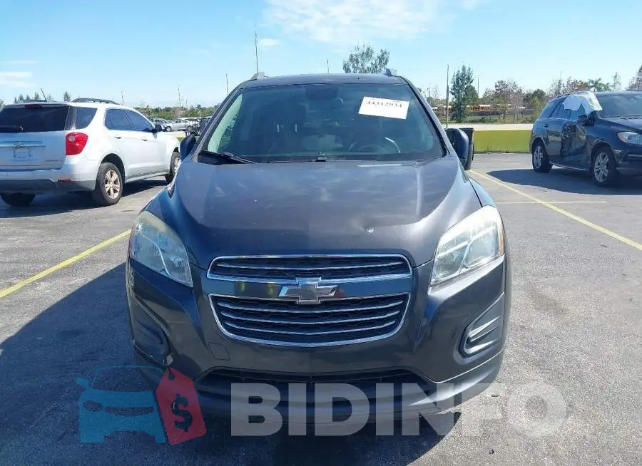 3GNCJLSB3GL165376 Photo# 6