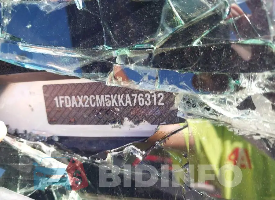 1FDAX2CM5KKA76312 Photo# 17