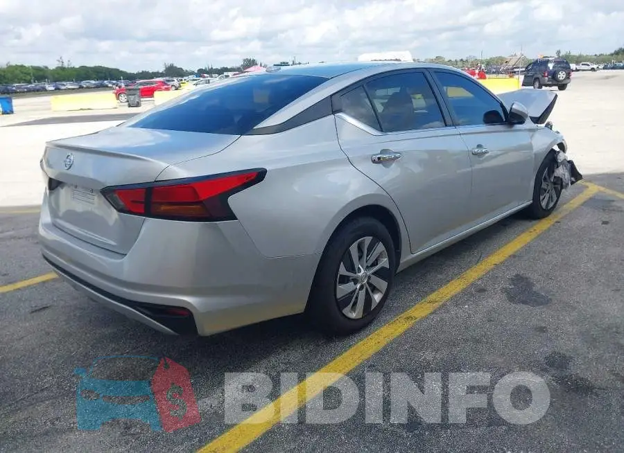 1N4BL4BV2LC208258 Photo# 4