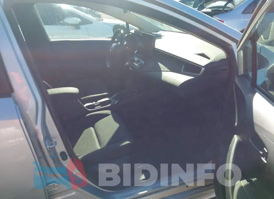 5YFB4MDE8RP143551 Photo# 5
