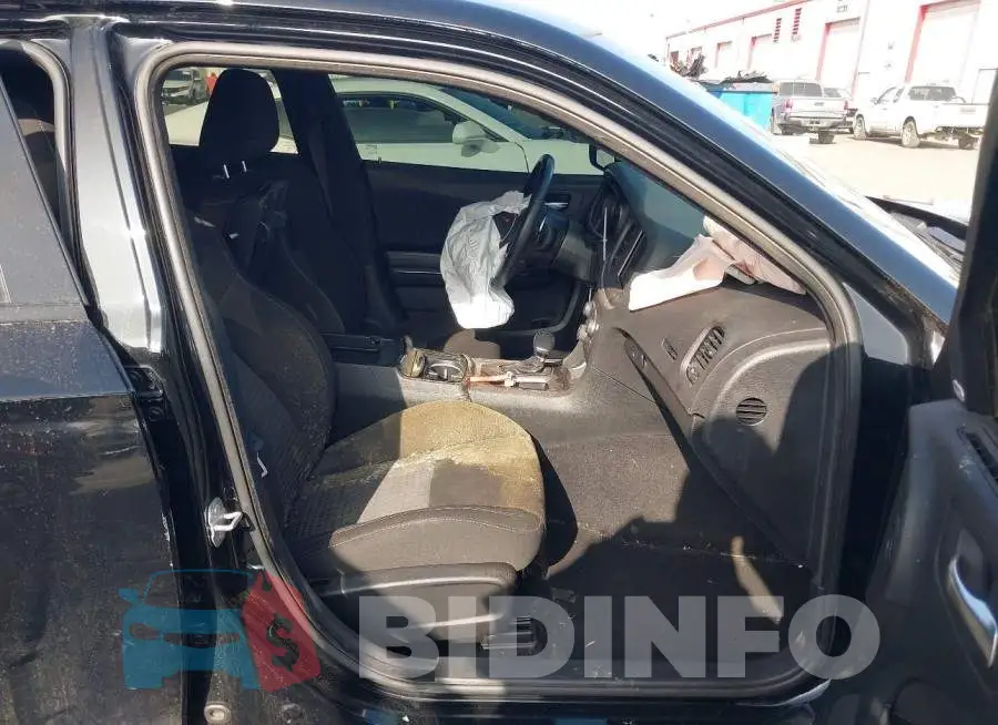 2C3CDXHG8NH133625 Photo# 5