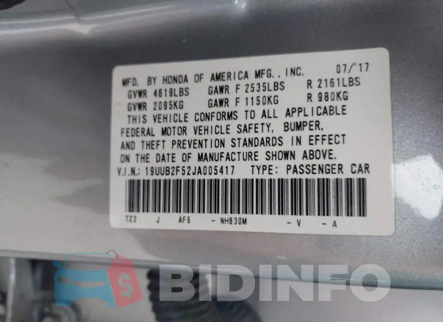 19UUB2F52JA005417 Photo# 9