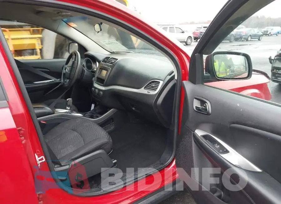 3C4PDCAB4HT581246 Photo# 5