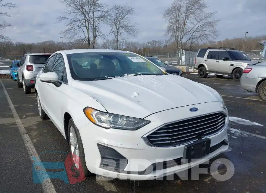 3FA6P0HDXKR145827 Photo# 1