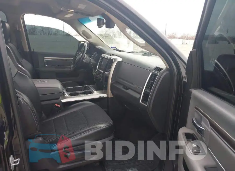 1C6RR6LT2JS127299 Photo# 5
