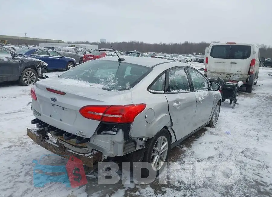 1FADP3F2XGL298384 Photo# 4