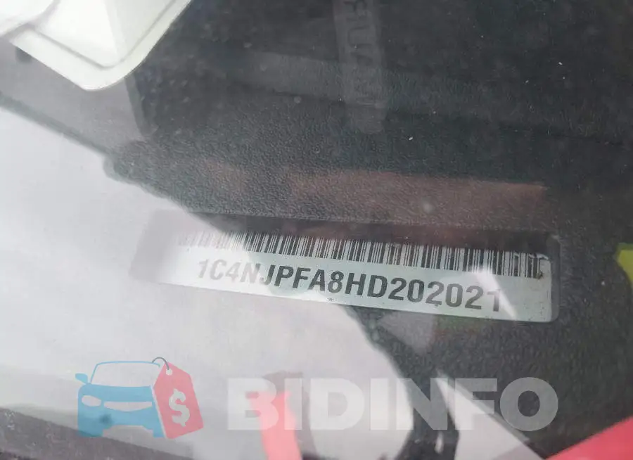 1C4NJPFA8HD202021 Photo# 17