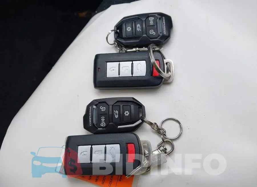 ML32FVFJ7PHF02140 Photo# 11