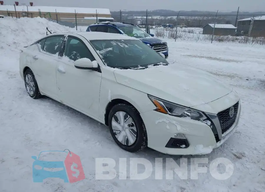 1N4BL4BV7KC114228 Photo# 1