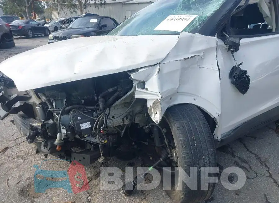 3N1CP5CV3PL524126 Photo# 6