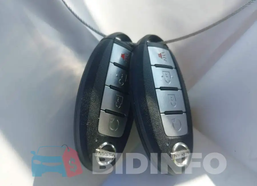 3N1CP5DV4LL481215 Photo# 11