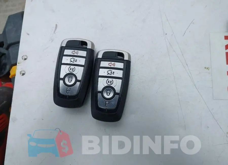 1FM5K8D85JGA33420 Photo# 11