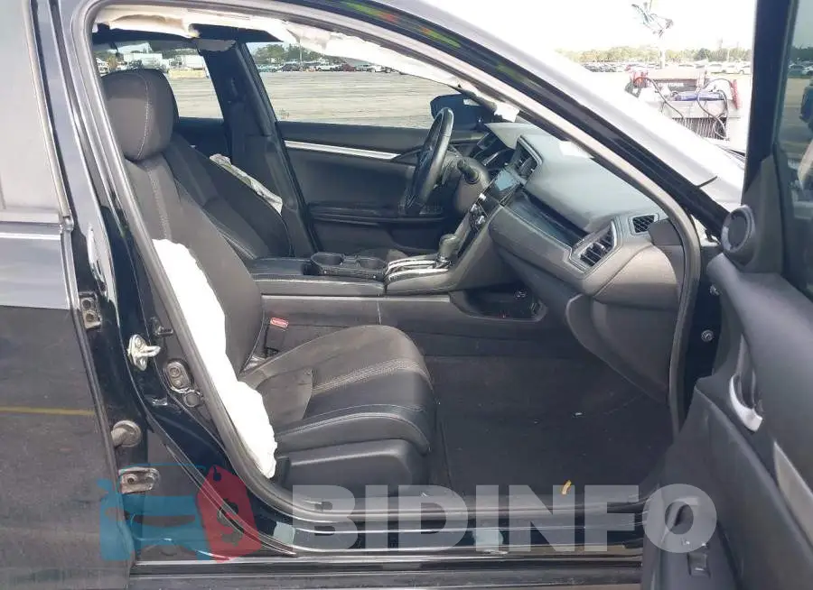 19XFC2F88KE007332 Photo# 5