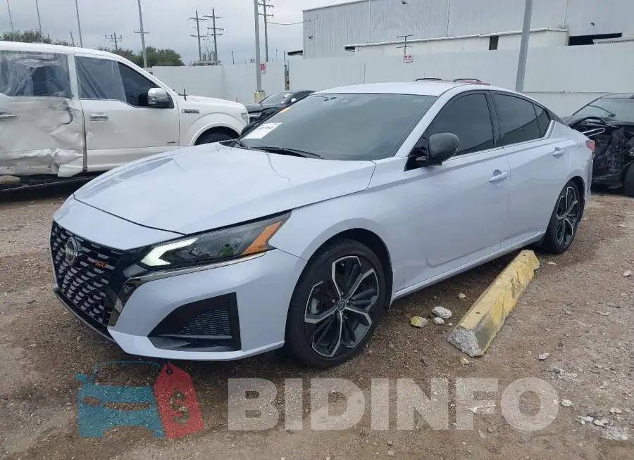 1N4BL4CV6RN417000 Photo# 2