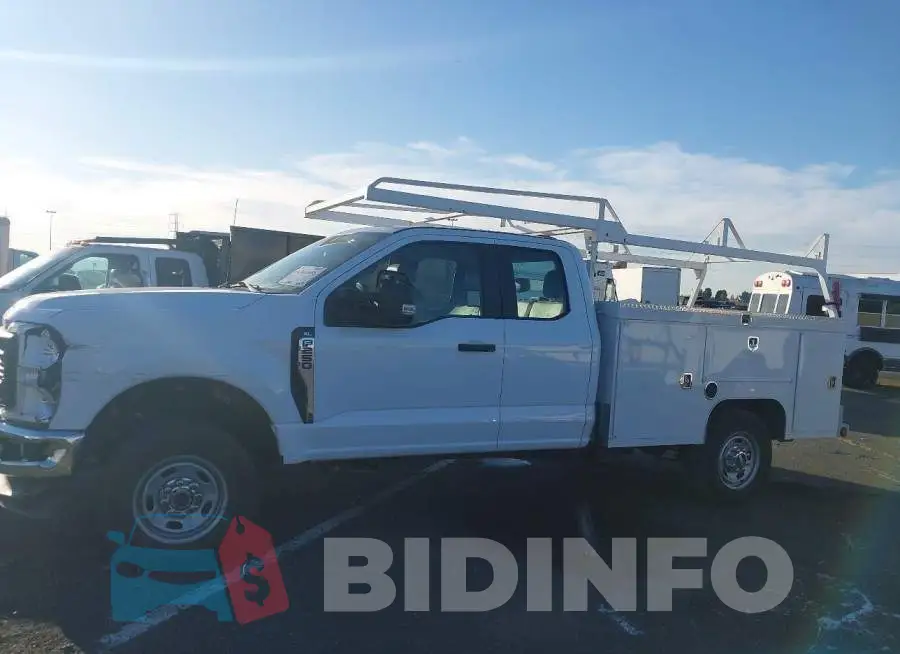 1FT7X2BA3PEC94079 Photo# 16