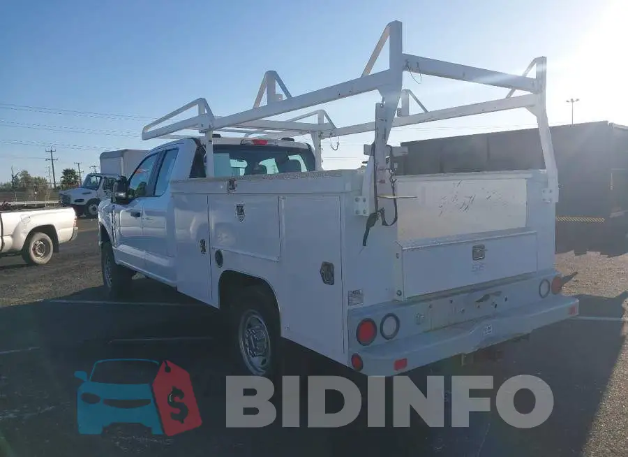 1FT7X2BA3PEC94079 Photo# 3