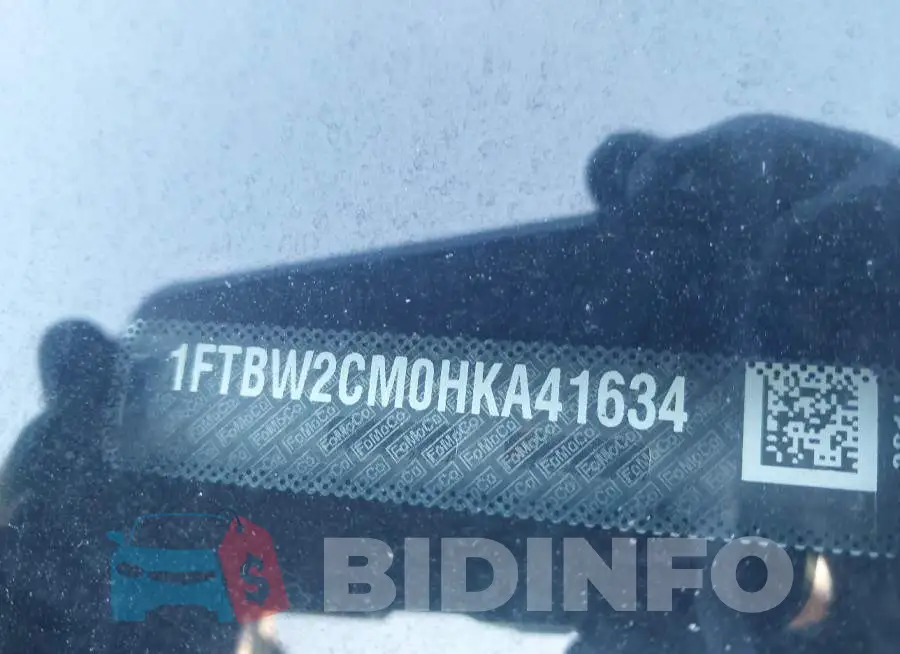 1FTBW2CMDHKA41634 Photo# 9