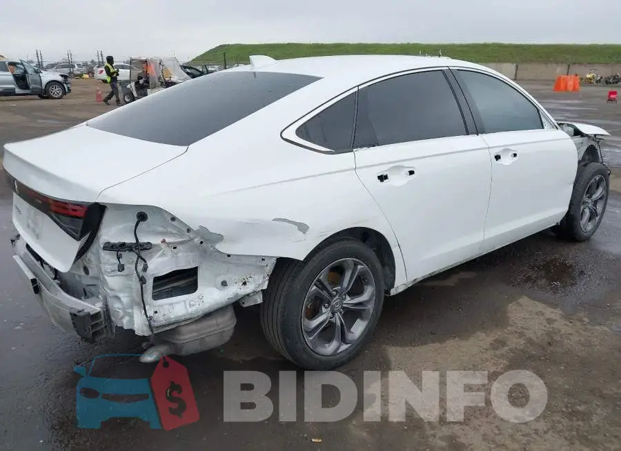 1HGCY1F30PA016413 Photo# 4