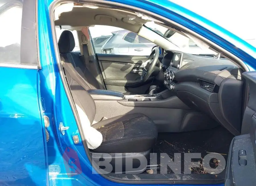 3N1AB8CV9PY324829 Photo# 5