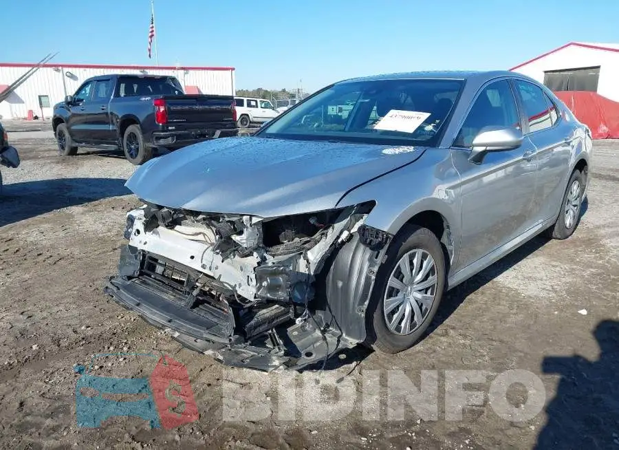 4T1C31AK3PU615439 Photo# 2