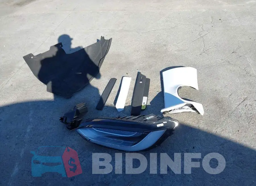 5YJXCBE25GF013298 Photo# 20