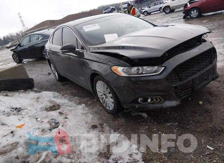 3FA6P0LU3GR141357 Photo# 1