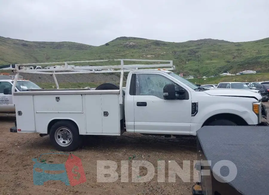 1FDRF3E64HEB86723 Photo# 13