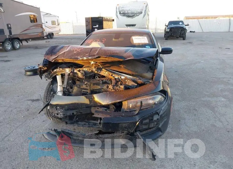 2C3CDXBG5PH530575 Photo# 6