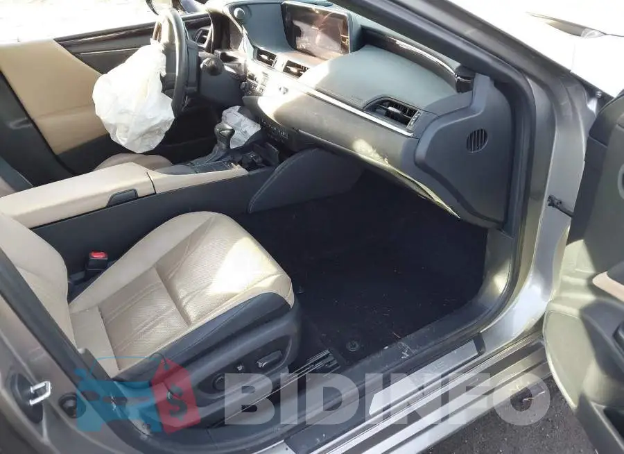 58AE21B13LU011698 Photo# 5