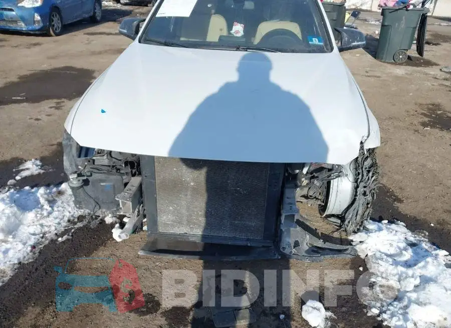WBA8D9G52JNU66835 Photo# 6