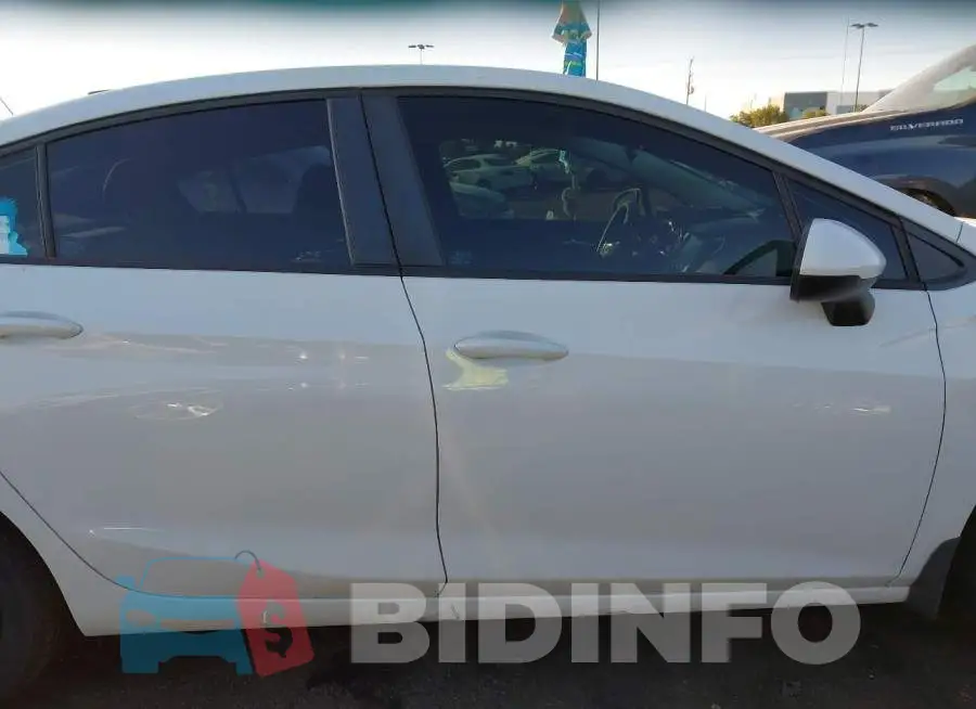 1G1BC5SM0J7200956 Photo# 13