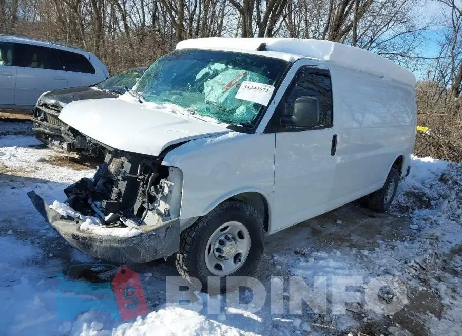 1GCWGBFP4M1269043 Photo# 2