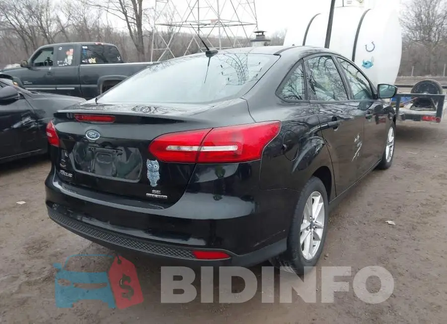 1FADP3F22GL208192 Photo# 4