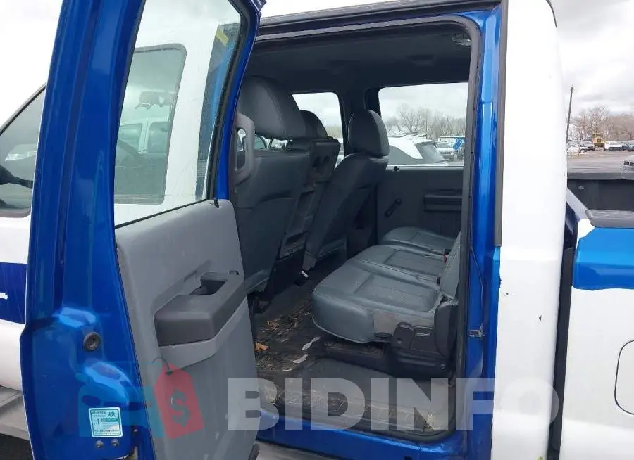 1FT8W3B67GEB35722 Photo# 6