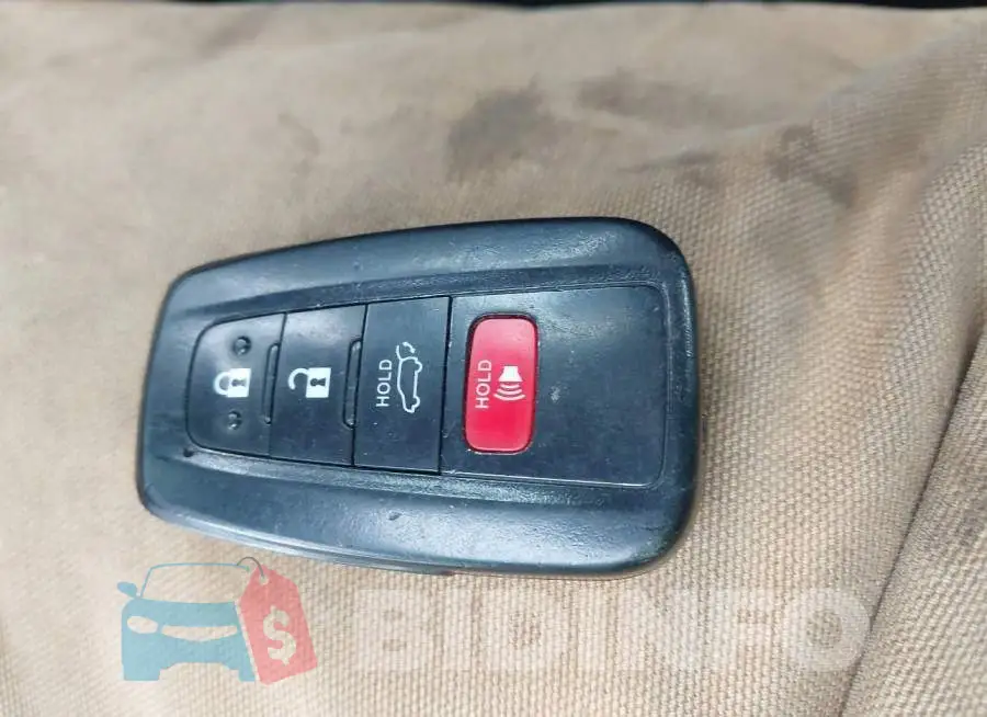 2T3A1RFV8KW054072 Photo# 11