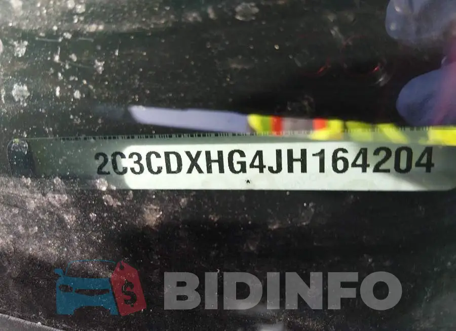 2C3CDXHG4JH164204 Photo# 9