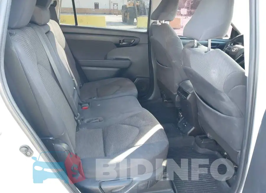 5TDZZRAH1LS510607 Photo# 8
