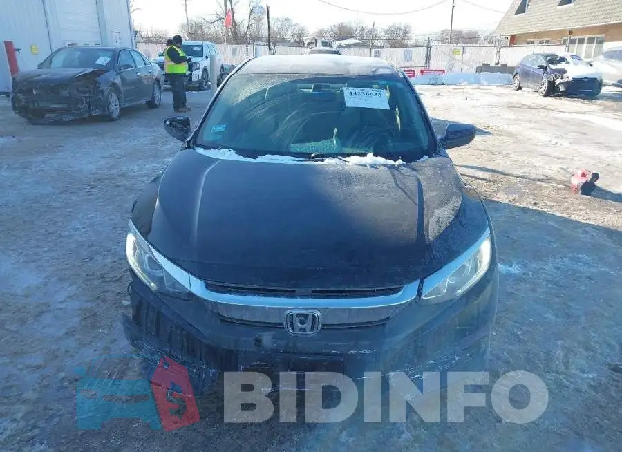 19XFC2F54GE000911 Photo# 12