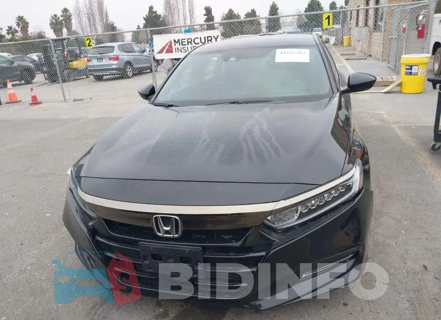 1HGCV1F33KA131539 Photo# 6