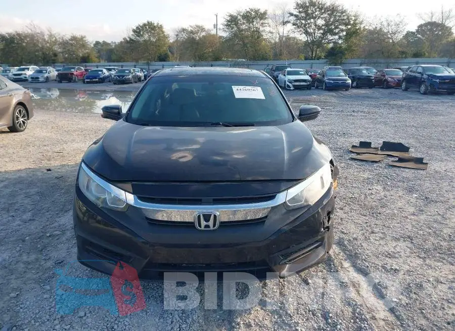 19XFC2F76HE027093 Photo# 12